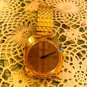 Invincible retro 1970s self winding men’s watch